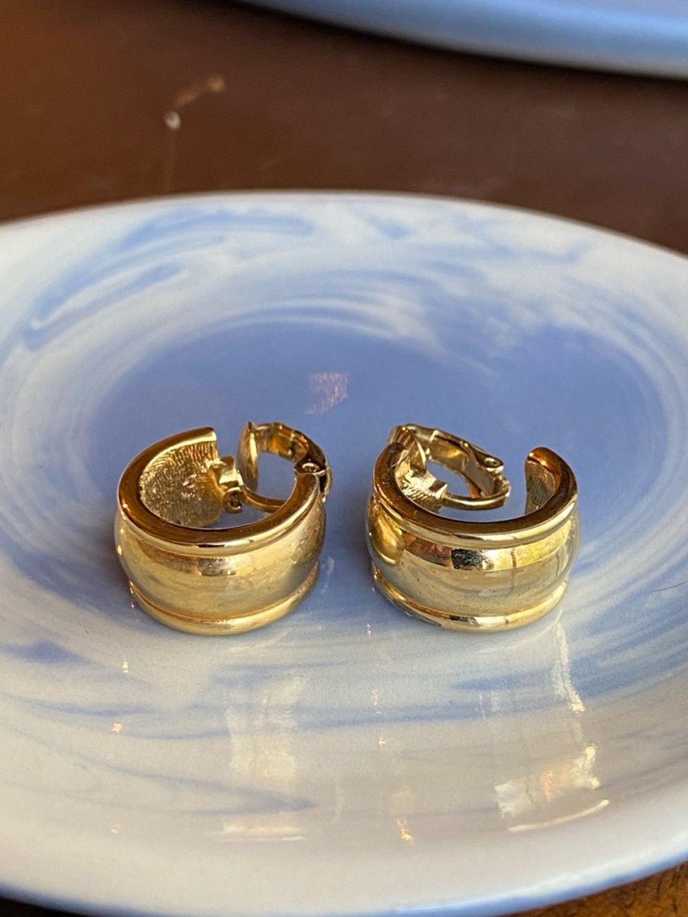 Vintage Anne Klein Gold Tone Clip On Earrings